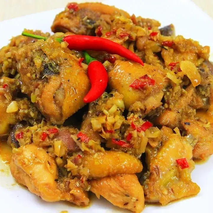Hình ảnh Cơm Gà kho sả ớt