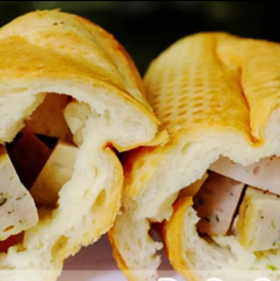 Hình ảnh Bánh mì chả quế