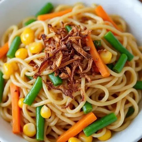 Hình ảnh Mì trộn rau củ