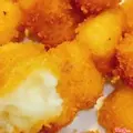 Hình ảnh bánh Sữa Chiên Giòn 4 cái