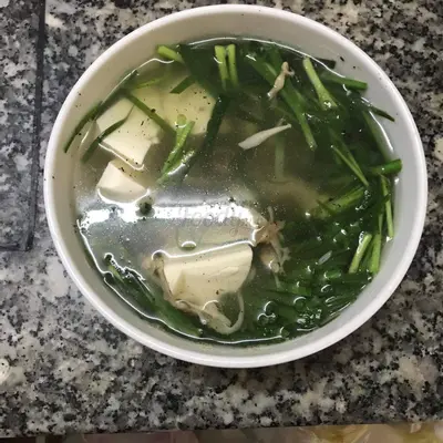 Hình ảnh Canh hẹ đậu hủ