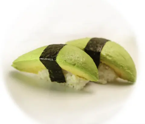 Hình ảnh Nigiri bơ trái.