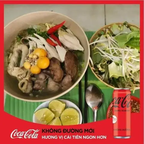 Hình ảnh Bún gà & lòng trứng - coca