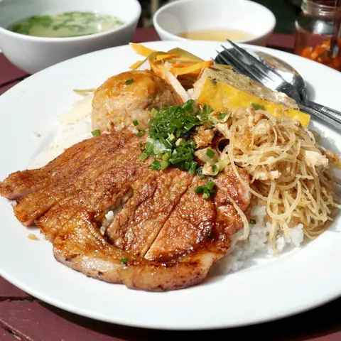 Hình ảnh Cơm sườn bì