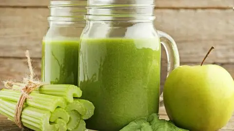 Hình ảnh Nước ép mix Cần tây + Thơm/ Táo