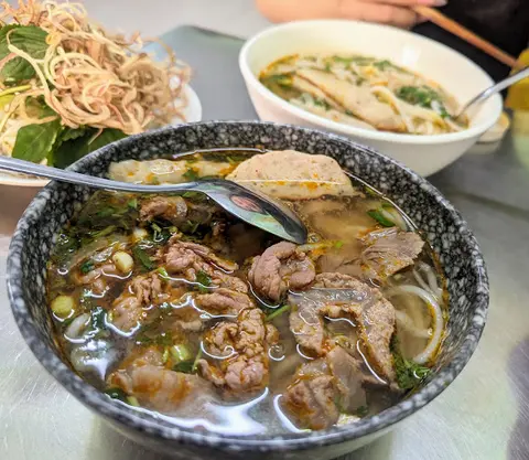 Hình ảnh Bún bò tái