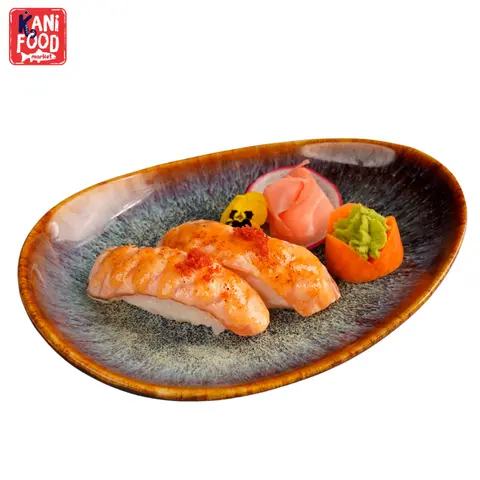 Hình ảnh Sushi cá hồi khè sốt cá tuyết