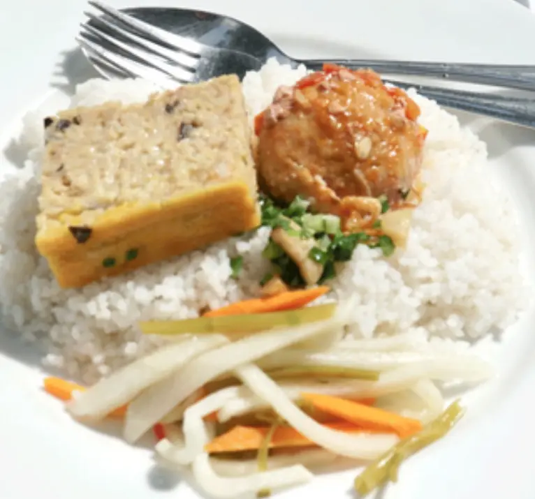 Hình ảnh Cơm chả - Xíu mại