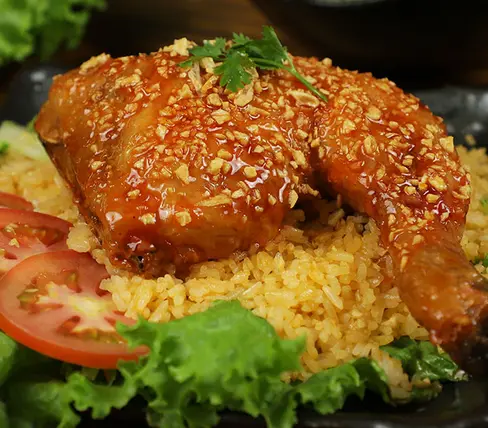 Hình ảnh Cơm gà xối mỡ