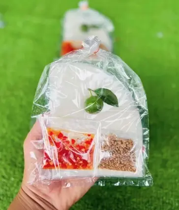 Hình ảnh Bánh tráng chấm ớt rim tắc