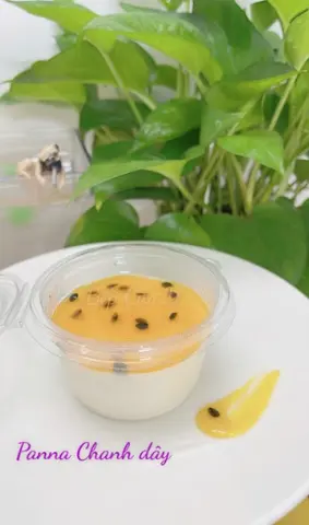 Hình ảnh Panna cotta chanh dây