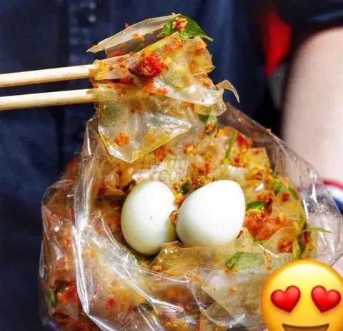 Hình ảnh Bánh tráng tỏi ớt vừa - 2 trứng