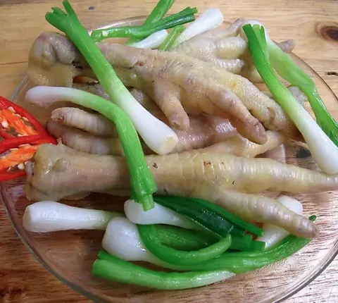 Hình ảnh Chân gà hấp hành