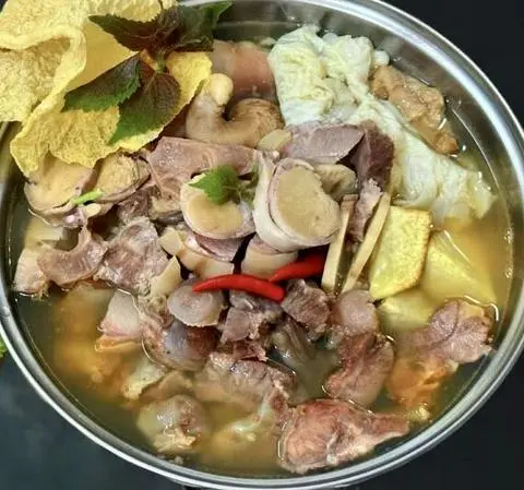 Hình ảnh Lẩu bò thập cẩm