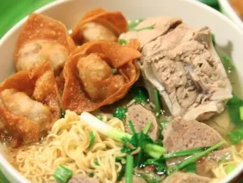 Hình ảnh Mì hoành thánh khô xương