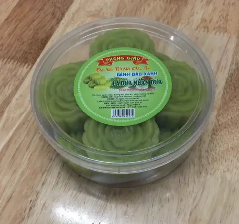 Hình ảnh Bánh đậu xanh lá dứa