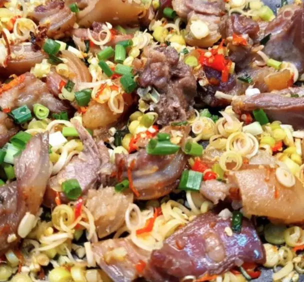Hình ảnh Dê xào sate thập cẩm