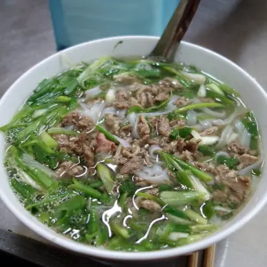 Hình ảnh Phở tái lăn