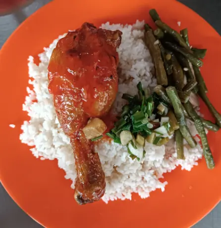 Hình ảnh Cơm gà chiên sốt