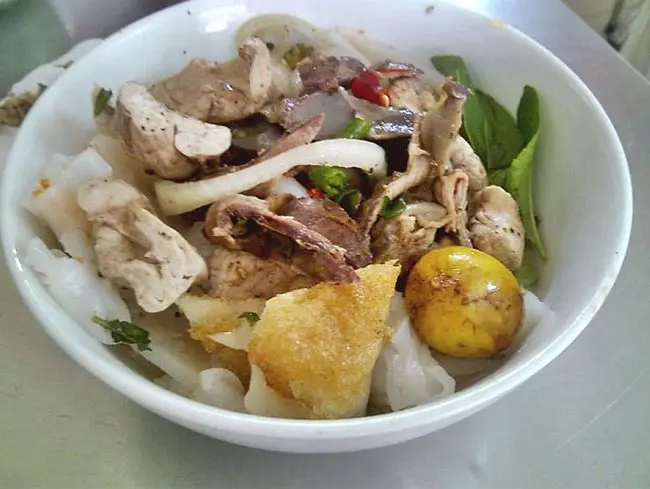 Hình ảnh Bánh ướt lòng gà + 01 Pepsi