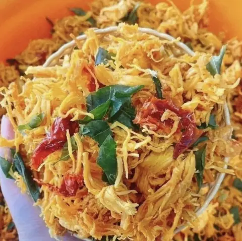 Hình ảnh Khô gà lá chanh 0.5kg