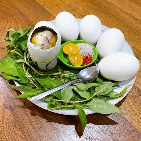 Hình ảnh Hột vịt lộn