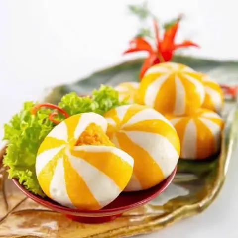 Hình ảnh Bánh bao nhím trứng cá - 3 viên