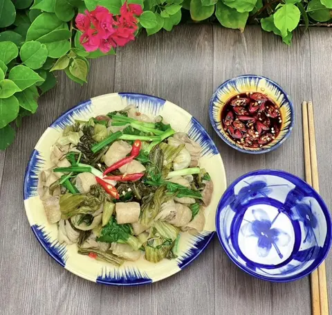 Hình ảnh Lòng xào cải chua