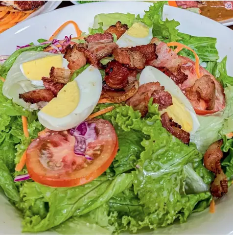 Hình ảnh Salad thịt hun khói sốt chanh dây