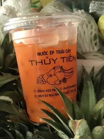 Hình ảnh Cà rốt ép ly lớn