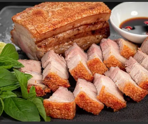 Hình ảnh Heo quay nửa ký