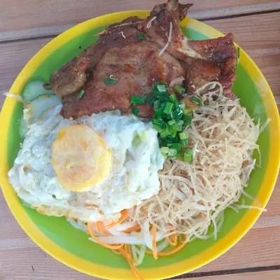 Hình ảnh Cơm sườn bì ốp la