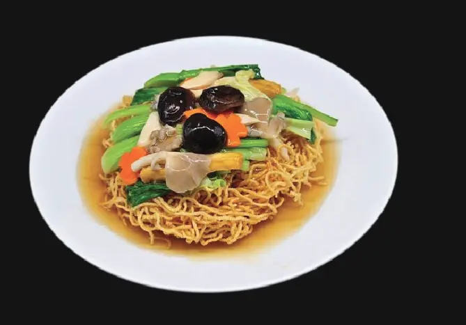 Hình ảnh Mì xào giòn thập cẩm chay