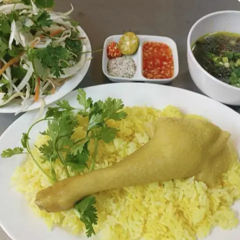Hình ảnh Cơm đùi gà nhỏ