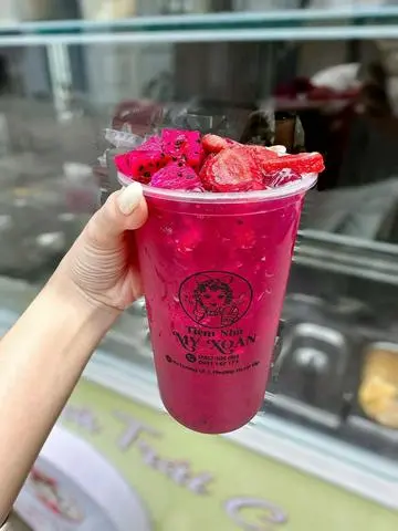 Hình ảnh Trà thanh long dâu tây