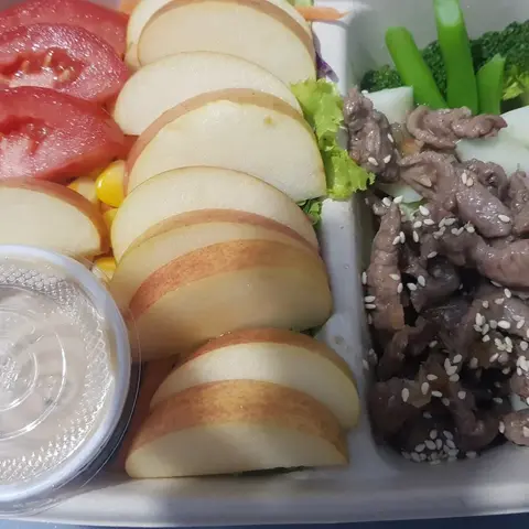 Hình ảnh Salad Bò Sốt BBQ Cay