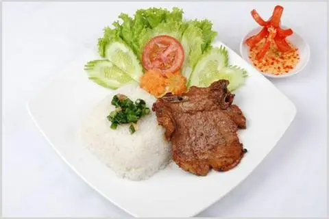 Hình ảnh Cơm tấm sườn nướng