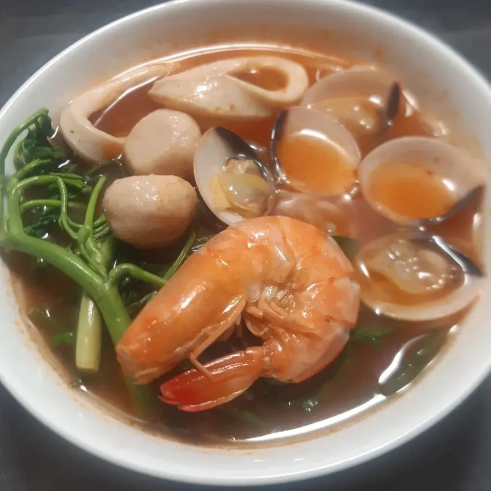 Hình ảnh Bún Thái hải sản