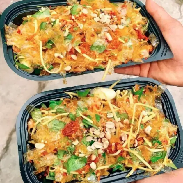 Hình ảnh Bánh Tráng Trộn Phơi Sương (trứng gà)