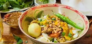 Hình ảnh Mì Quảng mọc