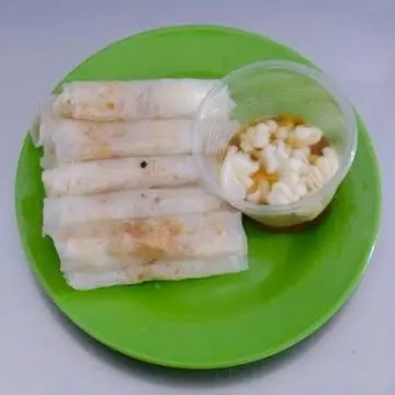 Hình ảnh Bánh tráng cuốn trứng bơ muối