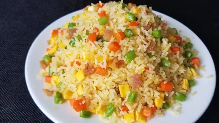 Hình ảnh Cơm chiên dương châu