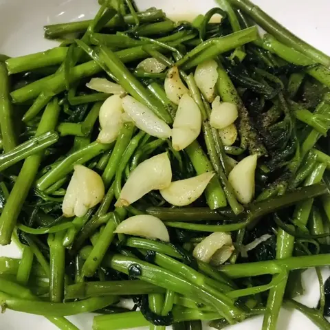 Hình ảnh Rau muống xào tỏi