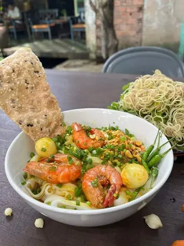 Hình ảnh Mì Quảng tôm