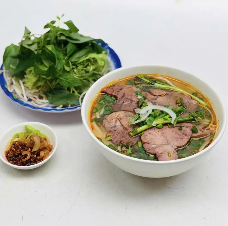 Hình ảnh Bún bò bắp bò