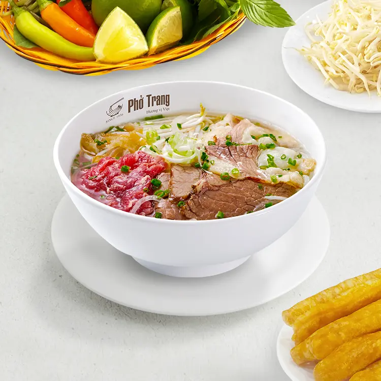 Hình ảnh Phở tái - gân