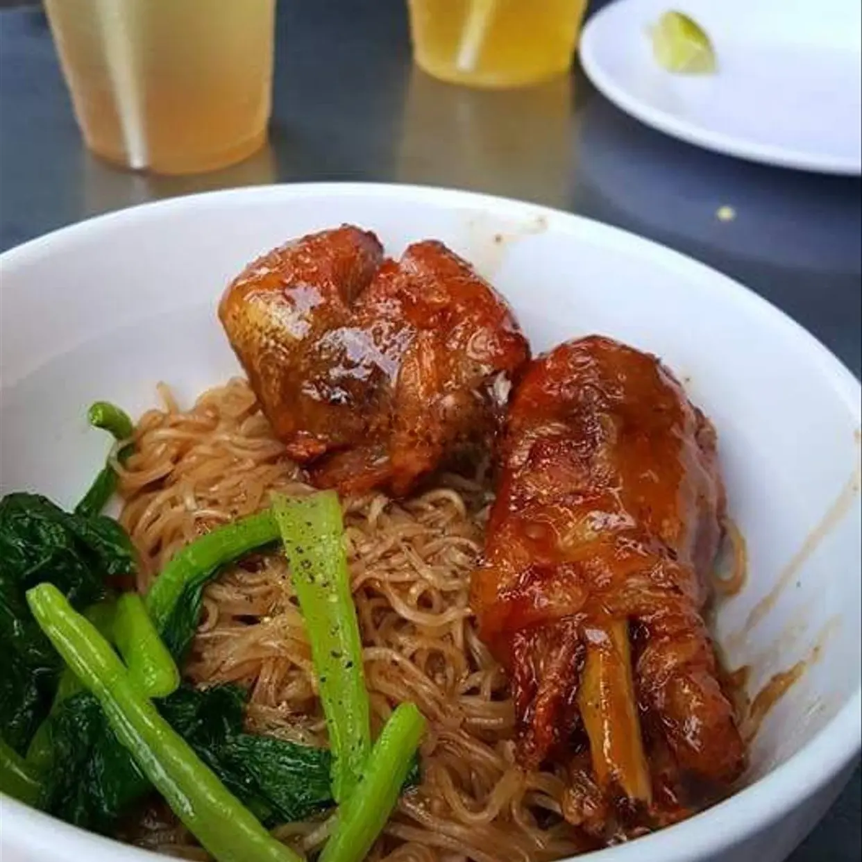 Hình ảnh Hủ tiếu 3 vắt gà quay