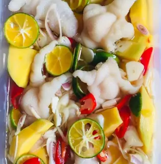 Hình ảnh Chân gà sả tắc rút xương