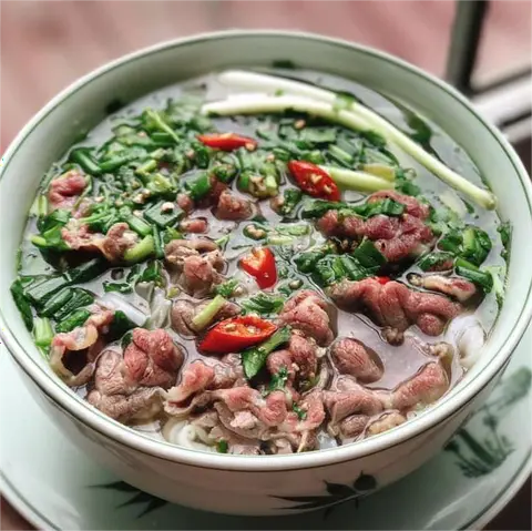 Hình ảnh Phở bò tái chả