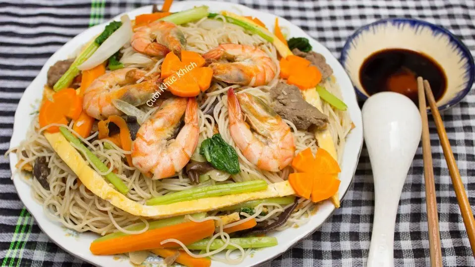 Hình ảnh Mì xào giòn
